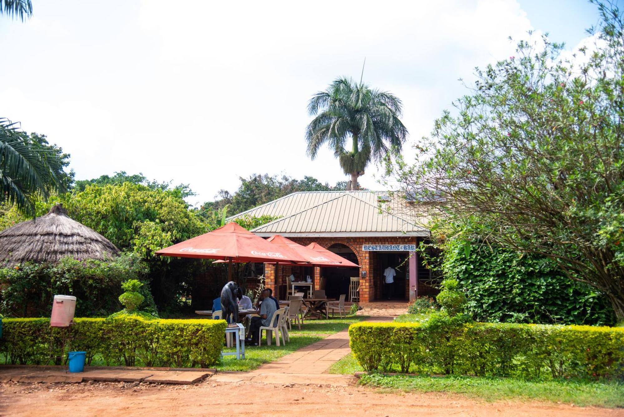 New Court View Hotel Masindi Exterior photo